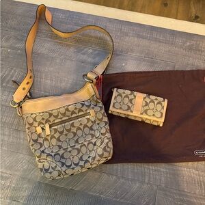 Used Coach purse w/ matching wallet